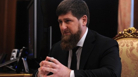 Kadırovdan separatçılara dəstək: Putini Donbass respublikalarını tanımağa çağırdı