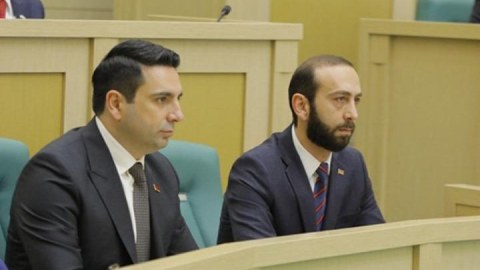 Ermənistanda hakimiyyətdaxili münaqişə: nazir spikeri saymır