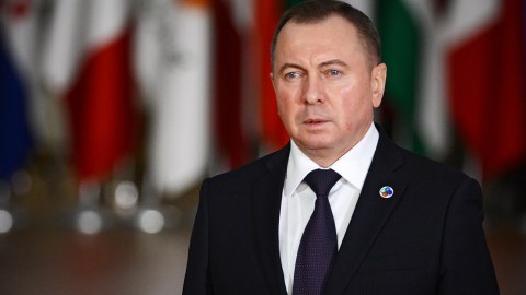 Nazir miqrantlarla bağlı Qərbi İTTİHAM ETDİ