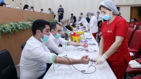"Azəriqaz"da könüllü qanvermə aksiyası - FOTO