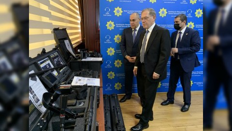 ABŞ Gömrük Komitəsinə yeni avadanlıqlar verdi - FOTO