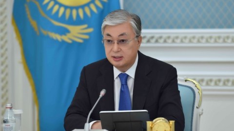 Tokayev dil islahatına başlayır