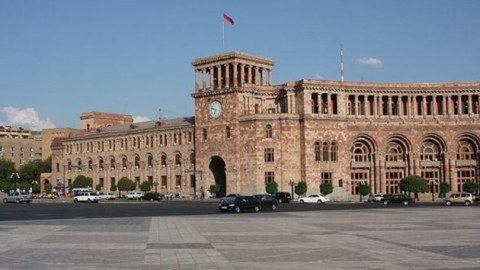 Ermənistanda prezident seçkilərin tarixi AÇIQLANDI