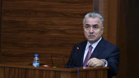 Zeynal Nağdəliyev icra başçısını kollektivə təqdim etdi