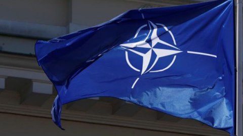 NATO əməkdaşları Kiyevdən çıxdı