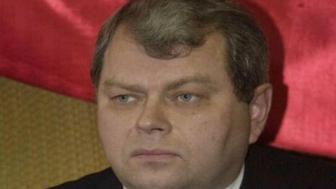 Sabiq nazir müavininin meyiti çaydan TAPILDI