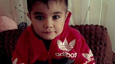 Samuxda faciə - 3 yaşlı uşaq yanaraq öldü