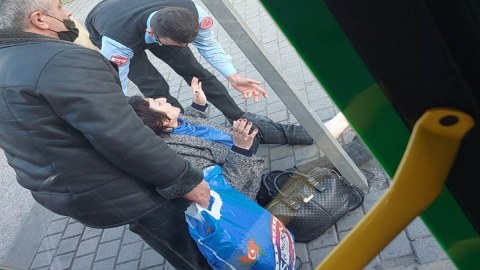 “Bakubus”un avtobusu yaşlı qadını vurdu
