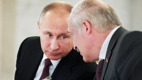 Lukaşenko ilə Putin danışdı