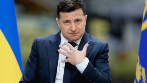 Zelenski Ukrayna xalqını Orduya dəstək verməyə çağırdı