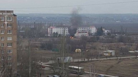 Donetskdə xəstəxana vuruldu - Ölənlər var