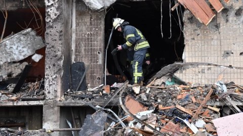 Rusiya Ukraynada 30-dan çox mülki obyekti bombalayıb