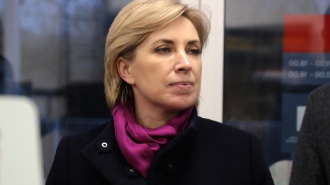 Ukrayna meyitləri çıxarmaq üçün kömək istədi