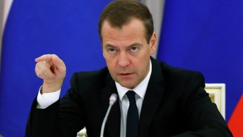 Medvedev: “Ukraynaya hücum davam etdiriləcək”