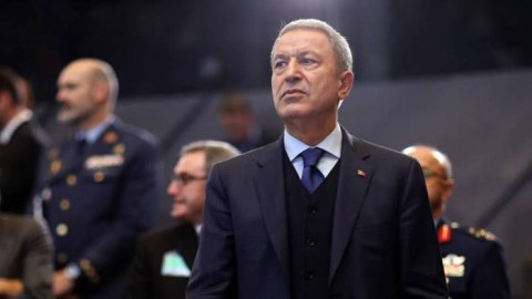 Hulusi Akar ukraynalı həmkarı ilə DANIŞDI