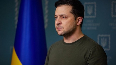 Zelenski razılaşmadan danışdı: "İlkin şərt olmadan..."