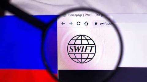 Rusiya bankları SWIFT sistemindən çıxarıldı