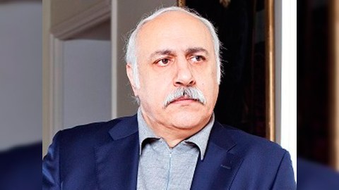 Prezident Eldar Mansurovu təltif etdi
