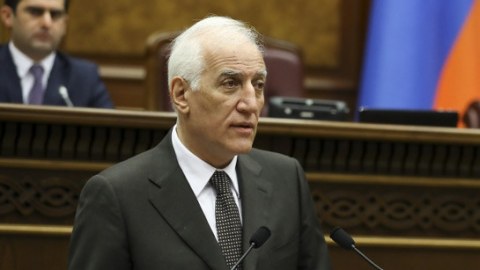 Ermənistan parlamenti ilk turda Xaçaturyanı prezident seçə bilmədi 