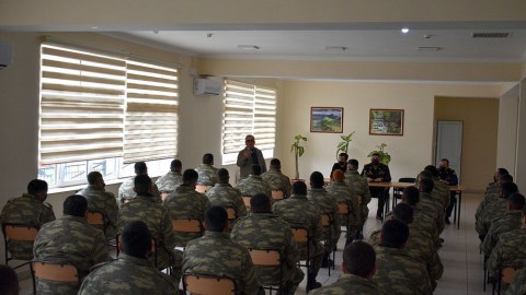 Hərbi hissələrdə psixoloji işə dəstək tədbirləri aparılır