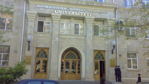 Bu universitetdə maaşlar artırıldı 