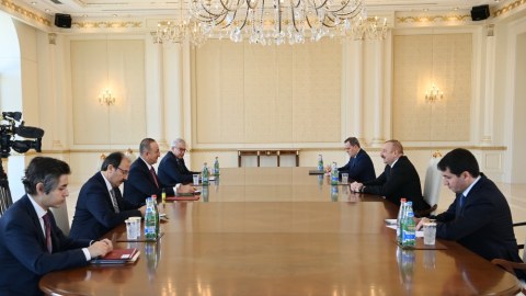 İlham Əliyev Mövlud Çavuşoğlunu qəbul edib