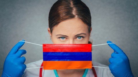 Ermənistanda koronavirusdan ölüm sayı artdı