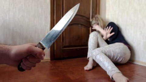 Füzulidə ata qızını qətlə yetirdi