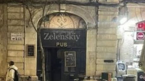 Zelenskiyə dəstək üçün “Putin pub”ın adı dəyişdirildi