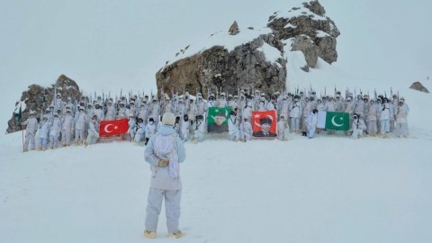 Türkiyə və Pakistan xüsusi təyinatlıları birgə təlim keçirdi - FOTO