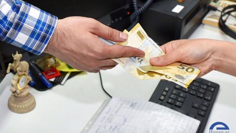 Müavinət və təqaüd alanların sayı açıqlandı