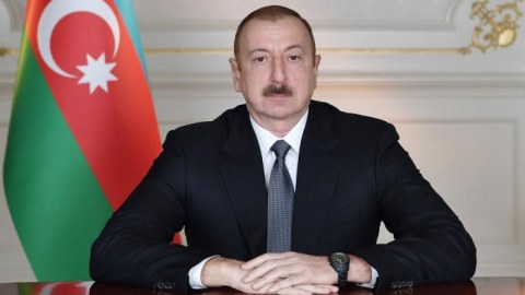 İlham Əliyev TÜRKSOY-un Baş katibini təltif etdi