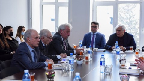 Kamal Abdullanın yeni kitabının təqdimatı keçirildi - FOTOLAR