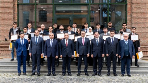 “AzerGold” qalibləri mükafatlandırdı