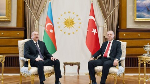 İlham Əliyev Ərdoğanla Ukraynanı müzakirə etdi