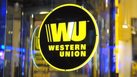 “Western Union” Rusiya və Belarusdan gedir