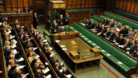 Britaniya 386 rus deputata sanksiya tətbiq etdi