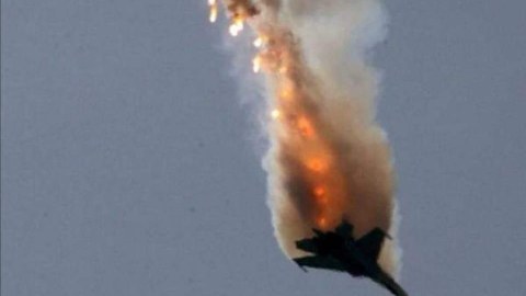 Ukrayna Rusiyanın daha 1 təyyarə və 4 helikopterini vurub  