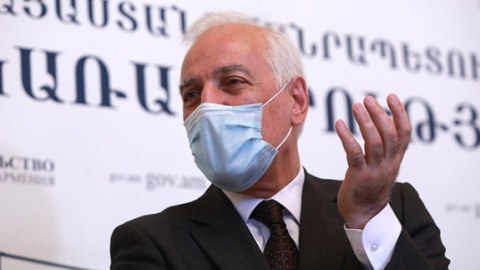 Ermənistan prezidenti bu vəzifədən çıxarıldı 