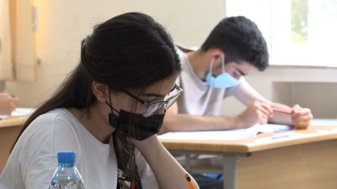 Sabah 19 mindən çox şagird imtahan verəcək