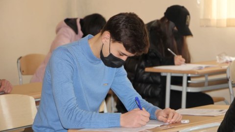 Bugünkü imtahanlardan 4 şagird xaric edilib