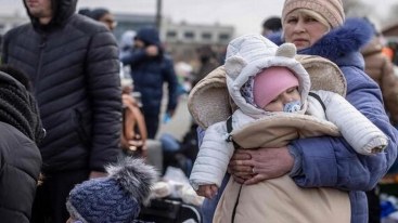 Roma minlərlə ukraynalıya qucaq açdı