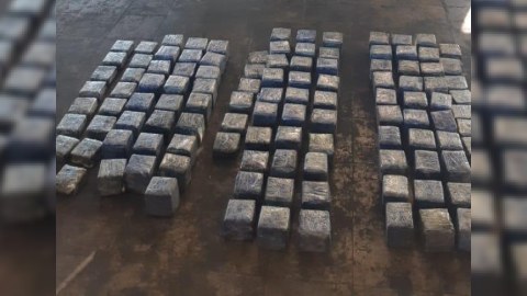 Gömrükçülər 100 kq-a yaxın heroin aşkarladı
