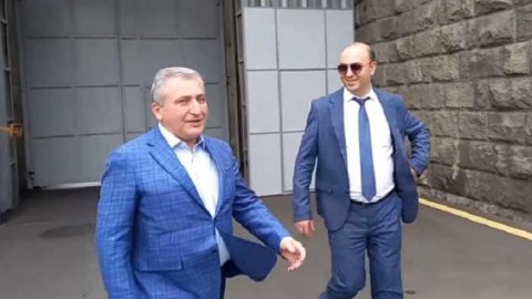 Ermənistanın məşhur silah taciri azadlığa buraxıldı 