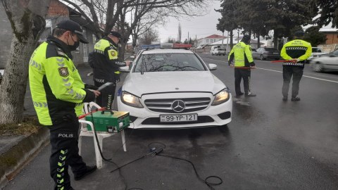 Atmosferi çirkləndirən sürücülər cəzalandırıldı