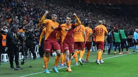 İstanbul derbisini “Qalatasaray” qazandı