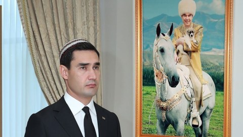 Türkmənistanın yeni prezidenti - Estafeti atadan alan oğul - DOSYE 