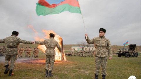 “Nar” Novruz bayramını əsgərlərlə qeyd edib - FOTO