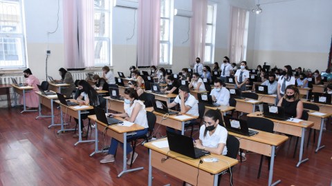 Dövlət qulluğuna test imtahanı keçiriləcək