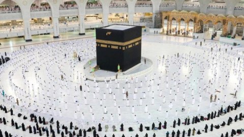 Ümrə ziyarəti üçün COVID testi tələbi ləğv edildi